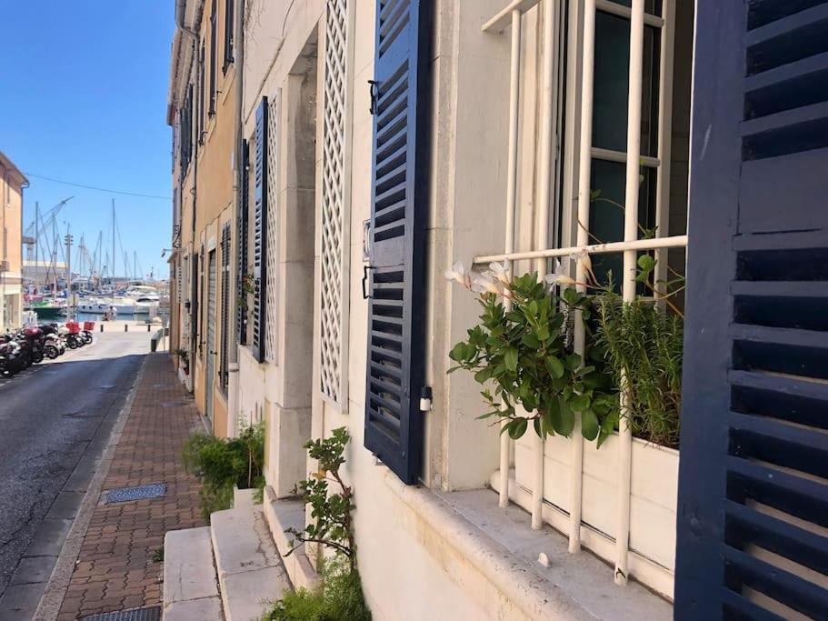 Studios Du Marin Sur Port De La Ciotat Exterior photo